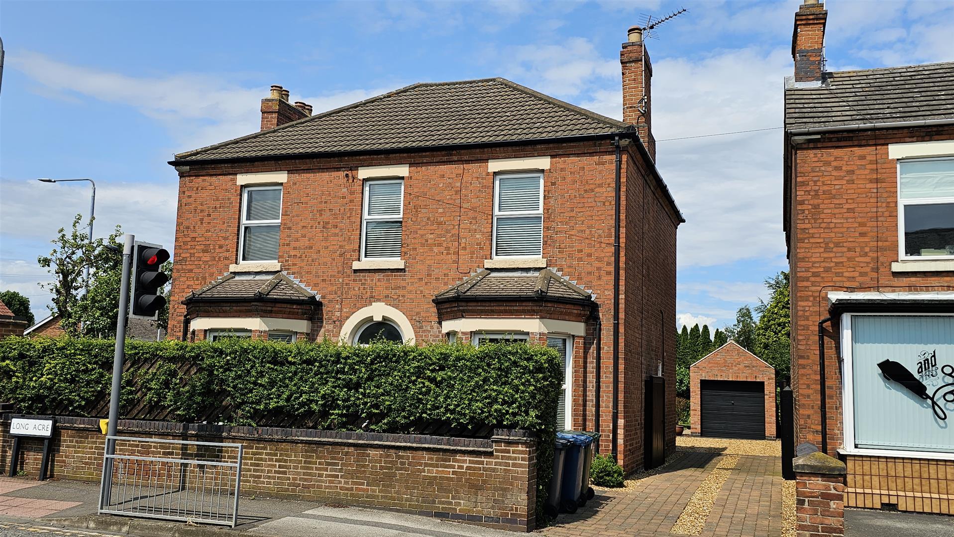 Long Acre, Bingham