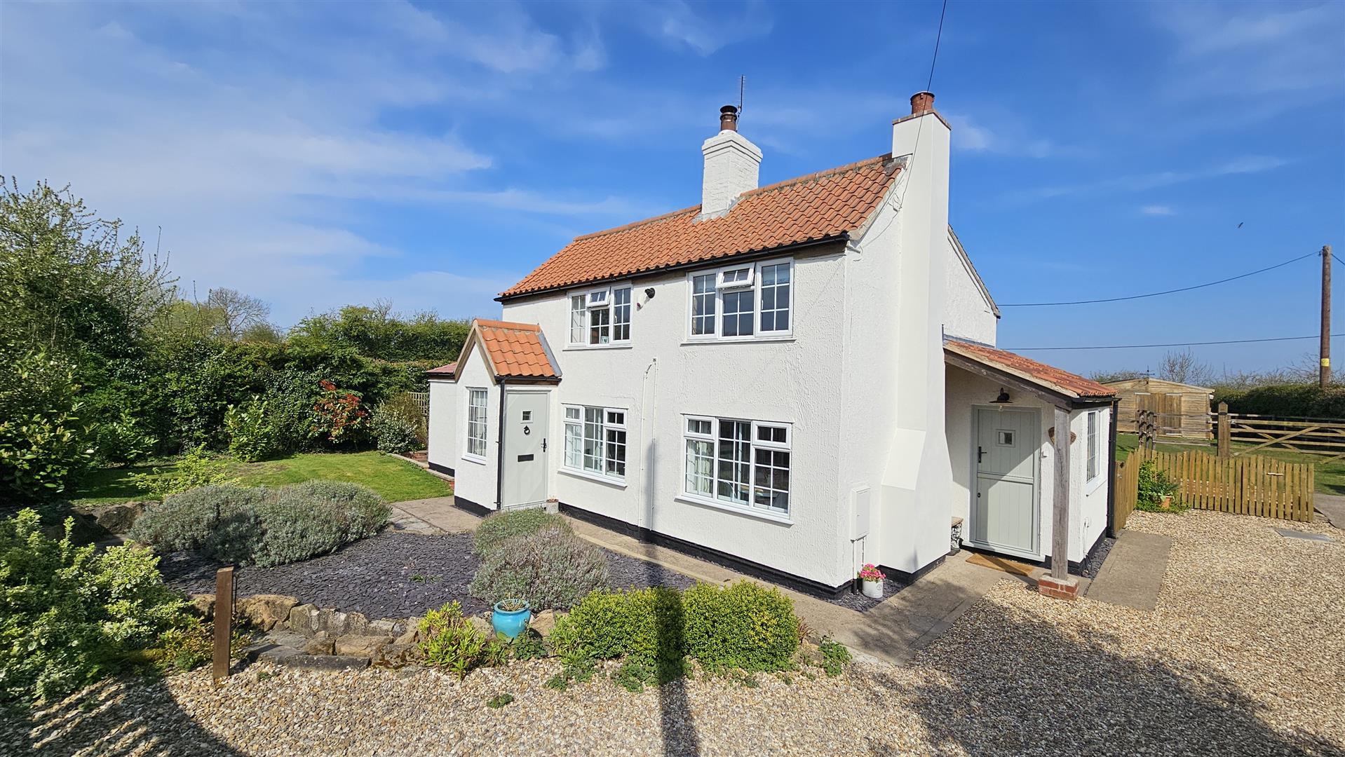 Grantham Road, Saxondale - Inglenook Cottage