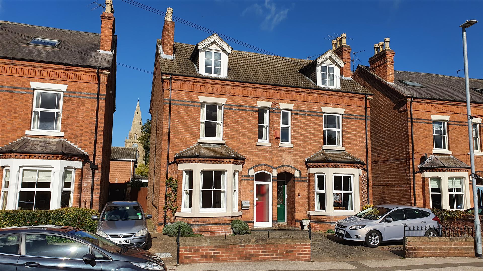 Long Acre, Bingham