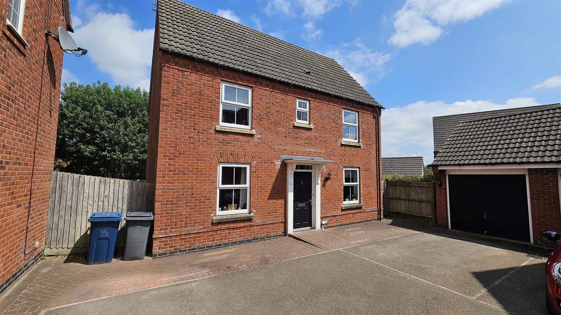 Meteor Close, Newton